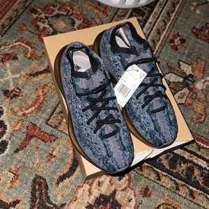Beautiful brand new mens  authentic  yeezy boost 380 come with box and tag